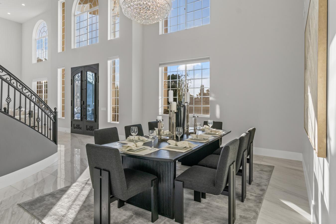 Phoenix, Maricopa, 85012, United States, 5 Bedrooms Bedrooms, ,5 BathroomsBathrooms,Residential,For Sale,1883781