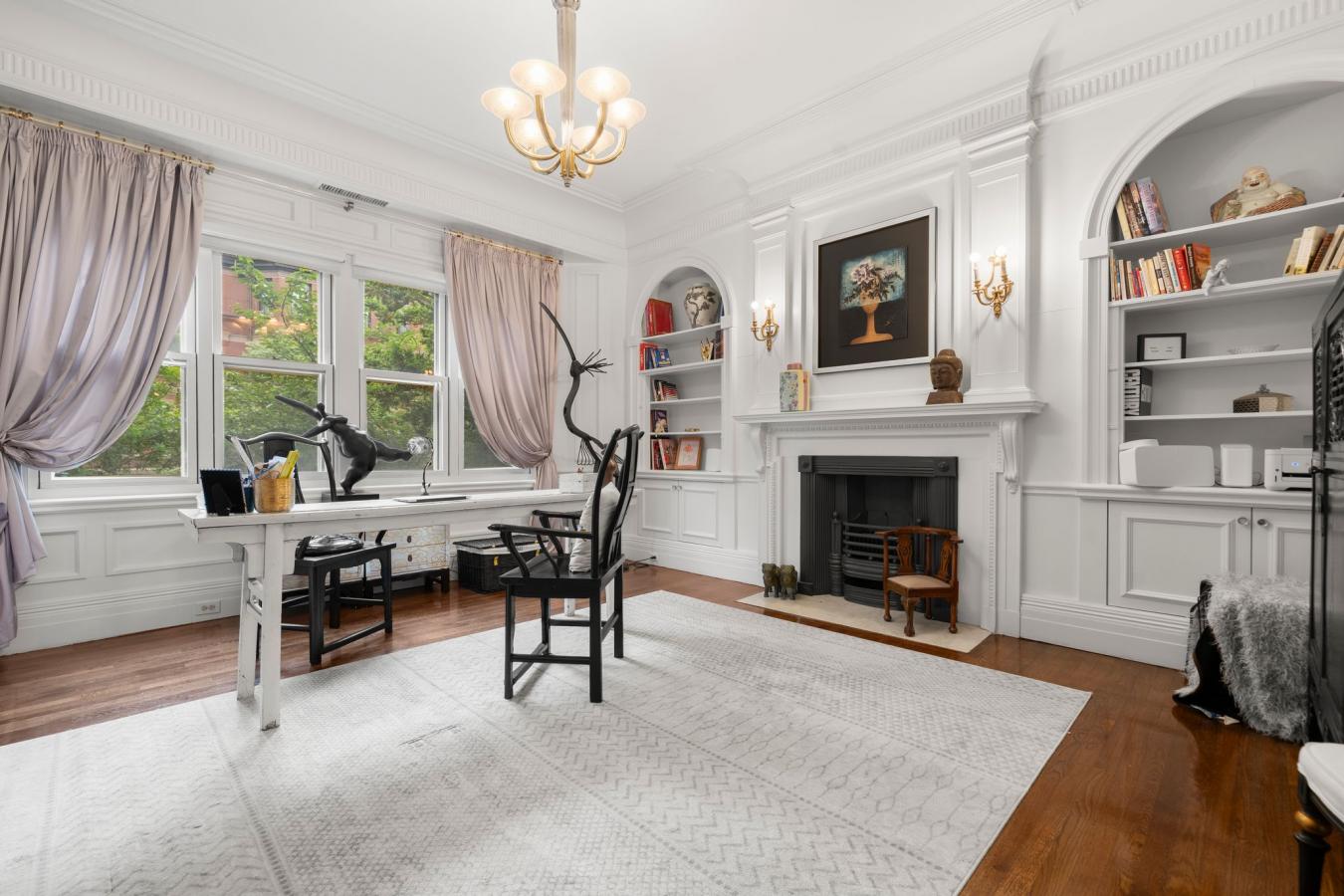 Boston, Massachusetts, 02116, United States, 2 Bedrooms Bedrooms, ,2 BathroomsBathrooms,Residential,For Sale,1829790