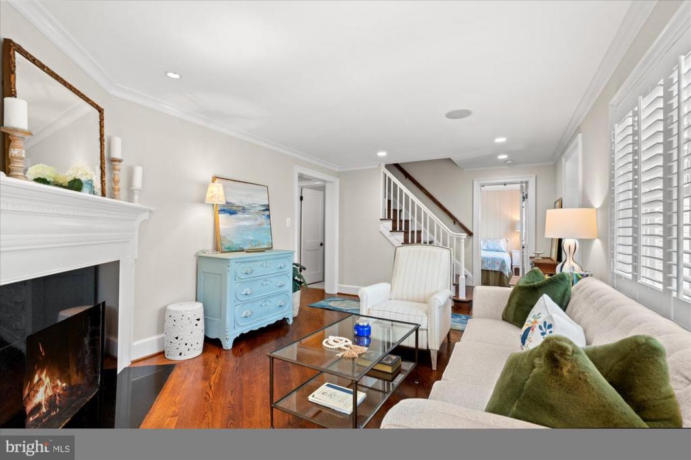 Arlington, Virginia, 22207, United States, 4 Bedrooms Bedrooms, ,5 BathroomsBathrooms,Residential,For Sale,1829789