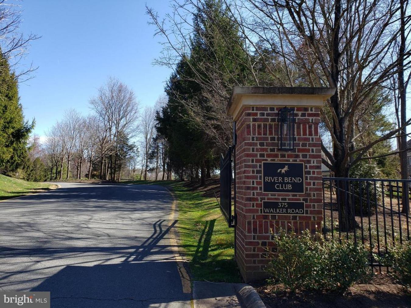 Great Falls, Virginia, 22066, United States, ,Residential,For Sale,1829788