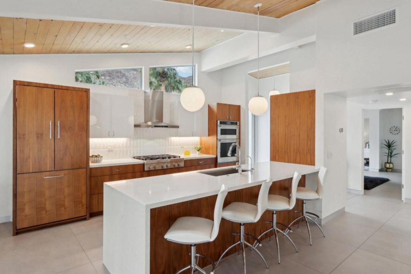 Palm Springs, California, 92262, United States, 3 Bedrooms Bedrooms, ,4 BathroomsBathrooms,Residential,For Sale,1829787
