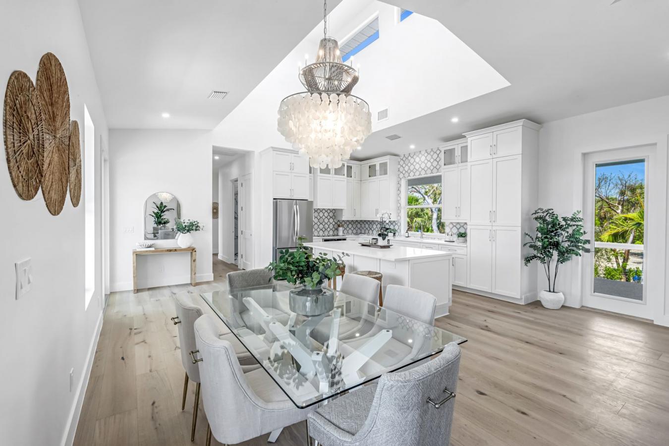 Sanibel, Lee, 33957, United States, 3 Bedrooms Bedrooms, ,2 BathroomsBathrooms,Residential,For Sale,1824293
