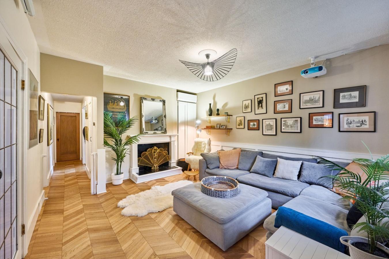North Vancouver, BC, Canada, 3 Bedrooms Bedrooms, ,3 BathroomsBathrooms,Residential,For Sale,1829783