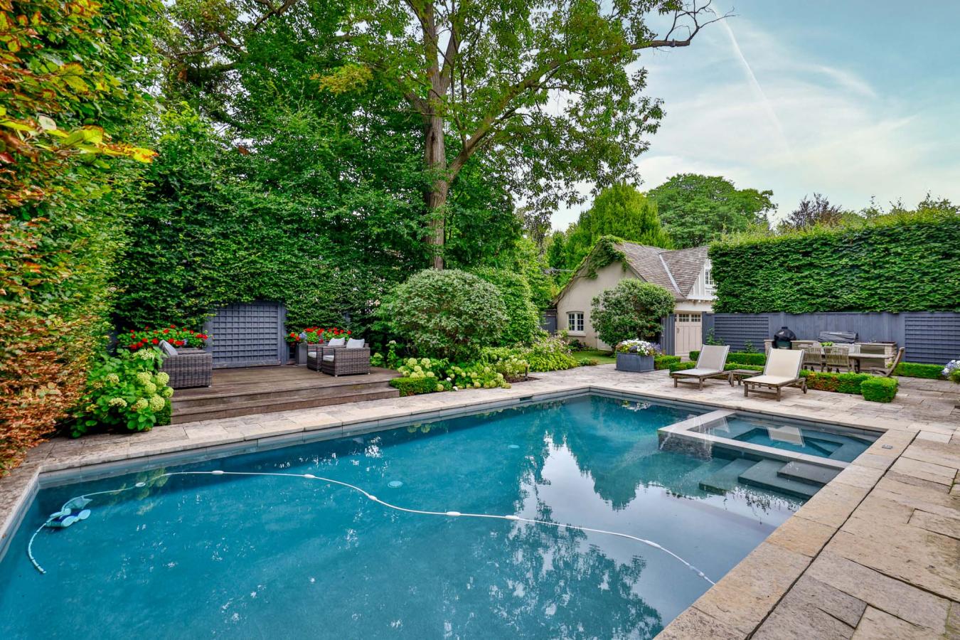 Toronto, ON, ON M4W 2A8, Canada, ,9 BathroomsBathrooms,Residential,For Sale,1824291