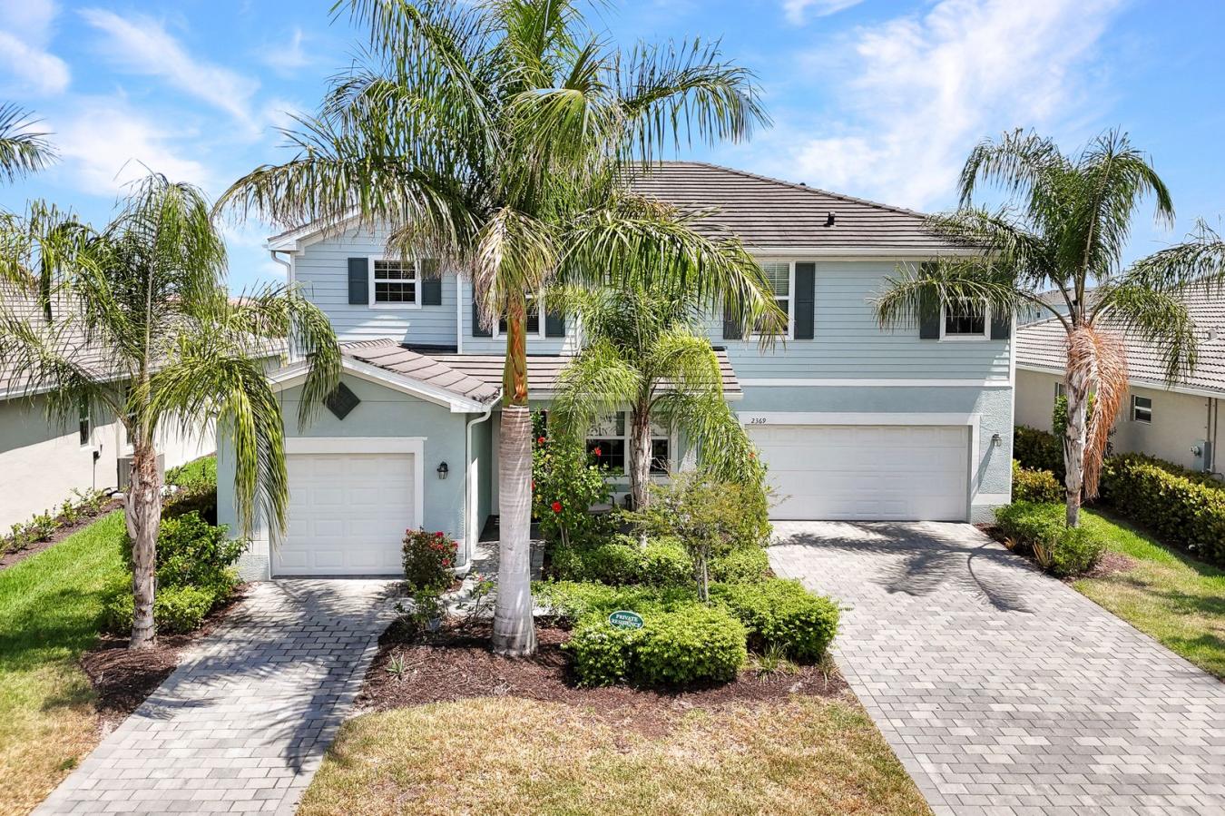 Naples, Florida, 34120, United States, 5 Bedrooms Bedrooms, ,4 BathroomsBathrooms,Residential,For Sale,1824290