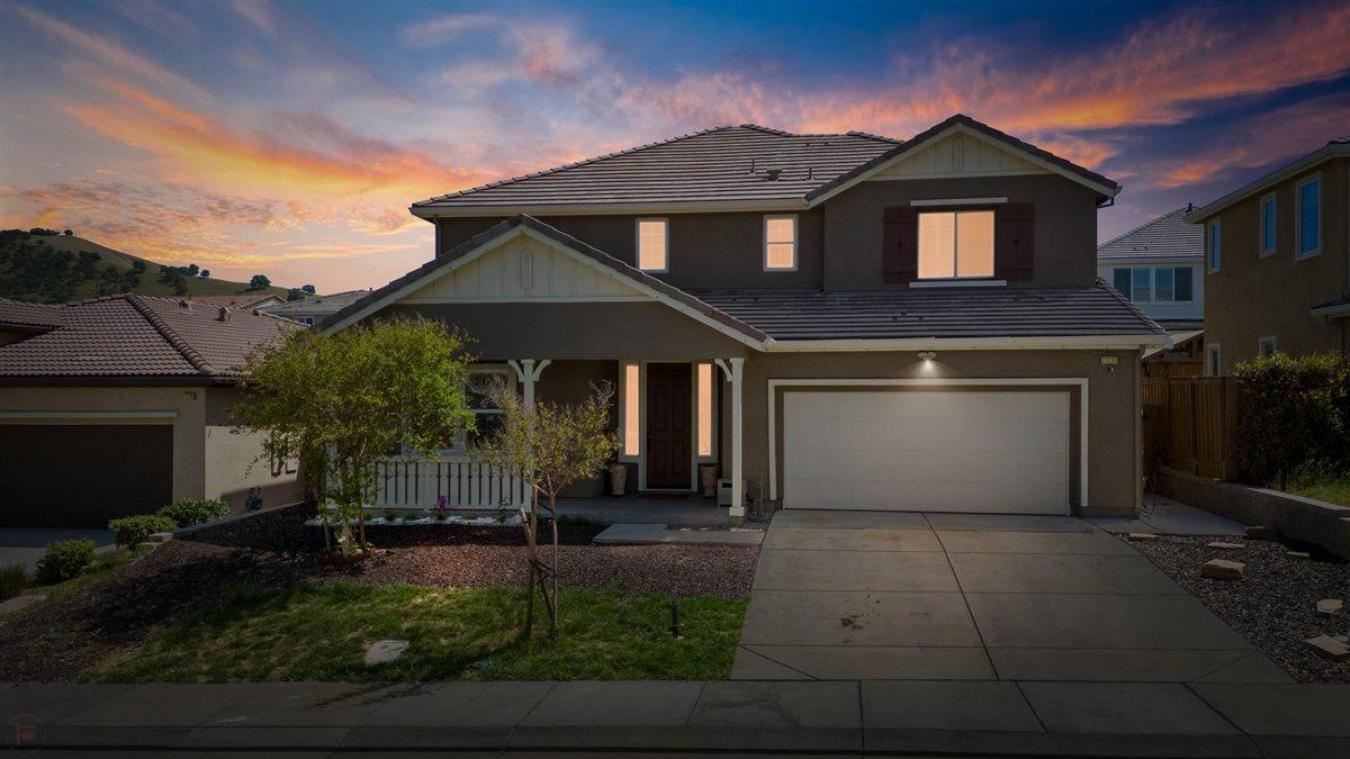 Patterson, California, 95363, United States, 5 Bedrooms Bedrooms, ,3 BathroomsBathrooms,Residential,For Sale,1831688