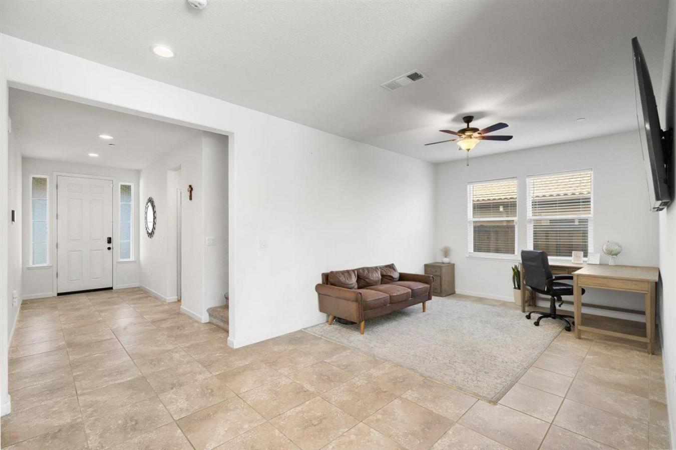 Patterson, California, 95363, United States, 5 Bedrooms Bedrooms, ,3 BathroomsBathrooms,Residential,For Sale,1831688