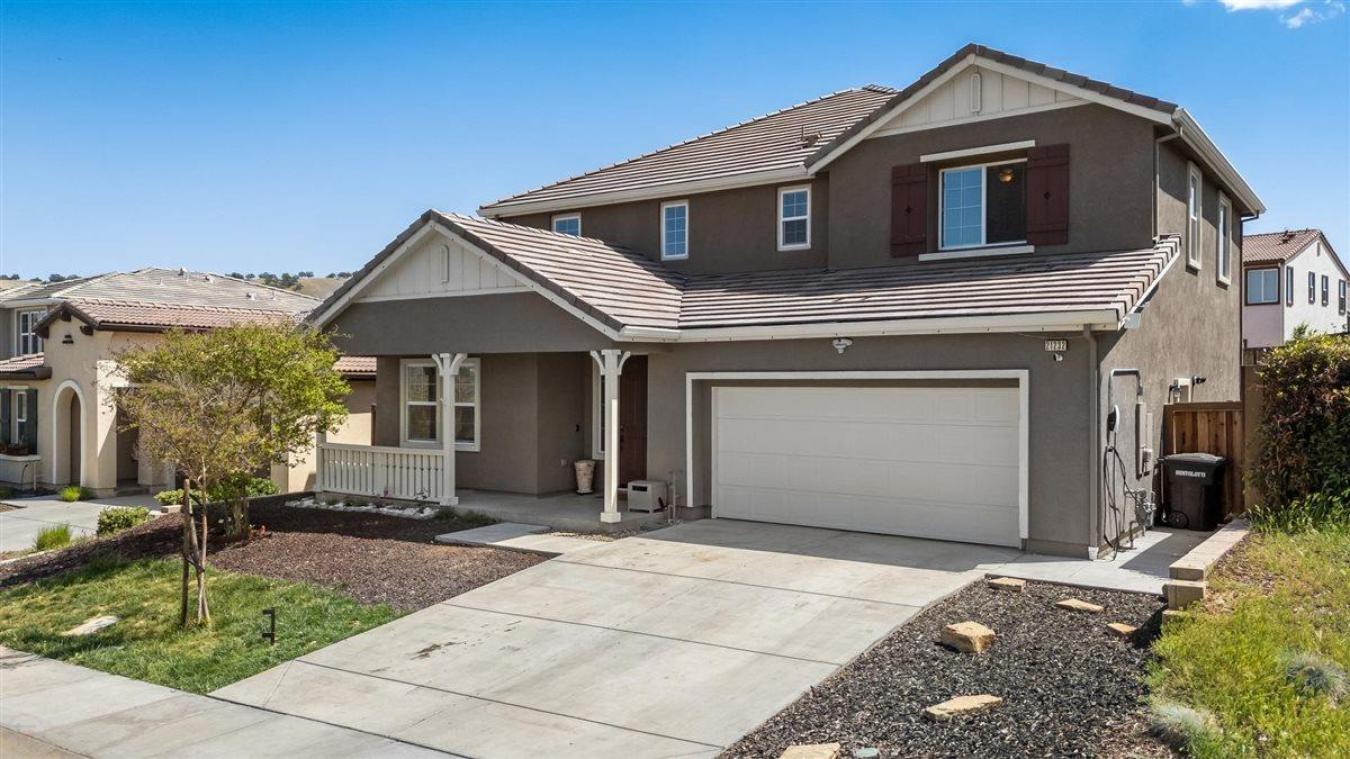 Patterson, California, 95363, United States, 5 Bedrooms Bedrooms, ,3 BathroomsBathrooms,Residential,For Sale,1831688