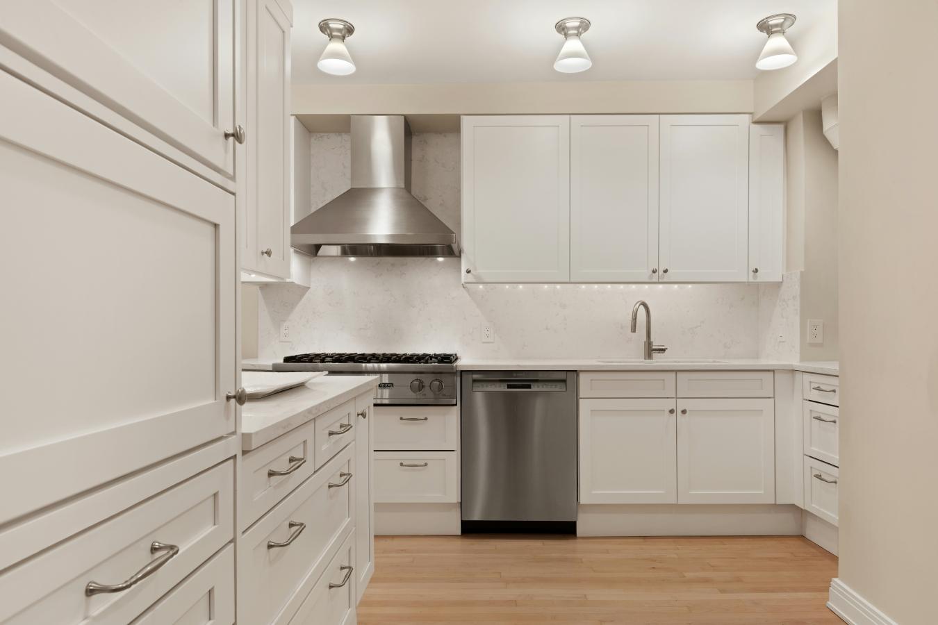 New York, New York, 10021, United States, 3 Bedrooms Bedrooms, ,3 BathroomsBathrooms,Residential,For Sale,1828795