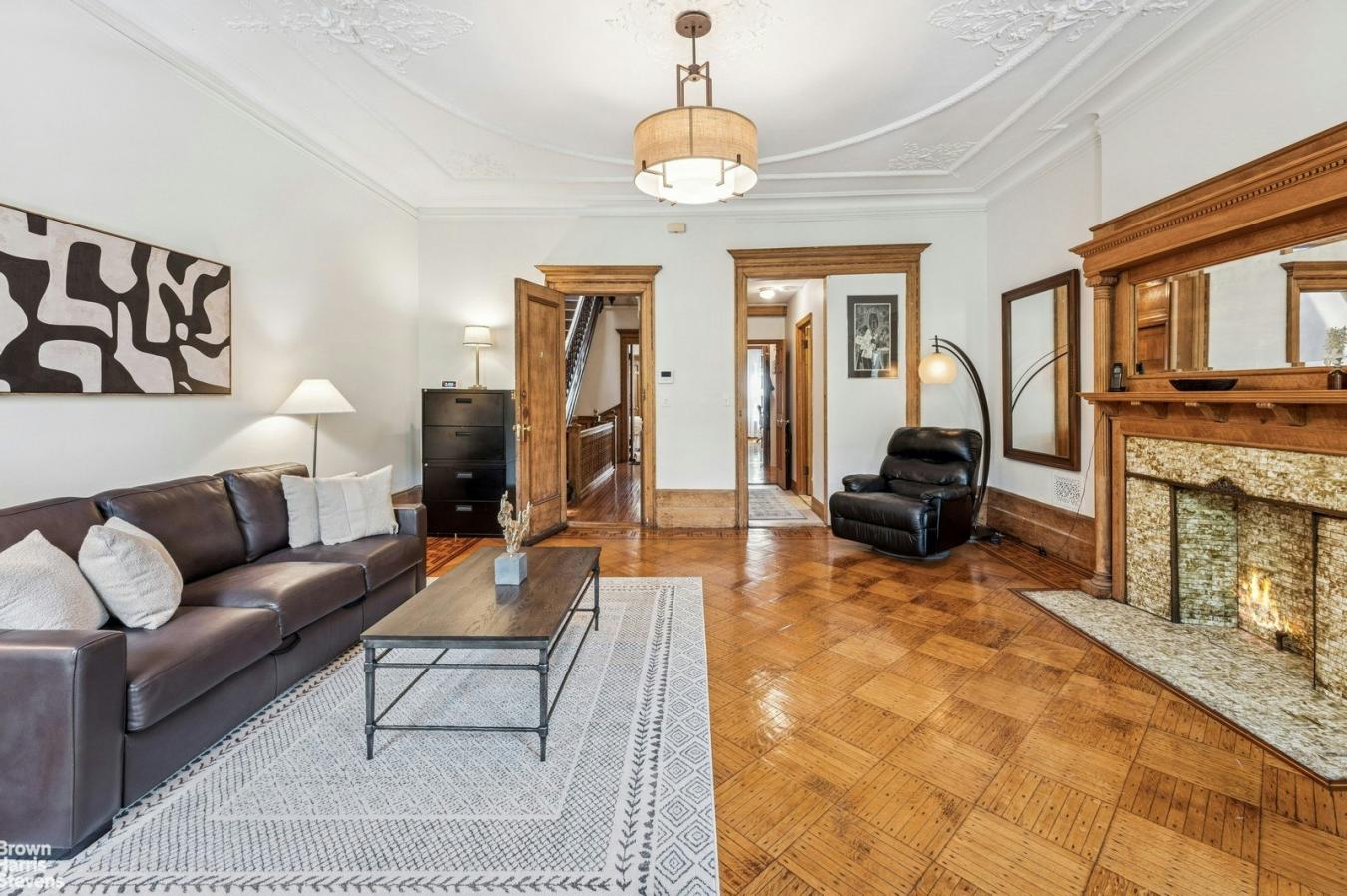 South Harlem, New York, 10026, United States, 5 Bedrooms Bedrooms, ,5 BathroomsBathrooms,Residential,For Sale,1828790