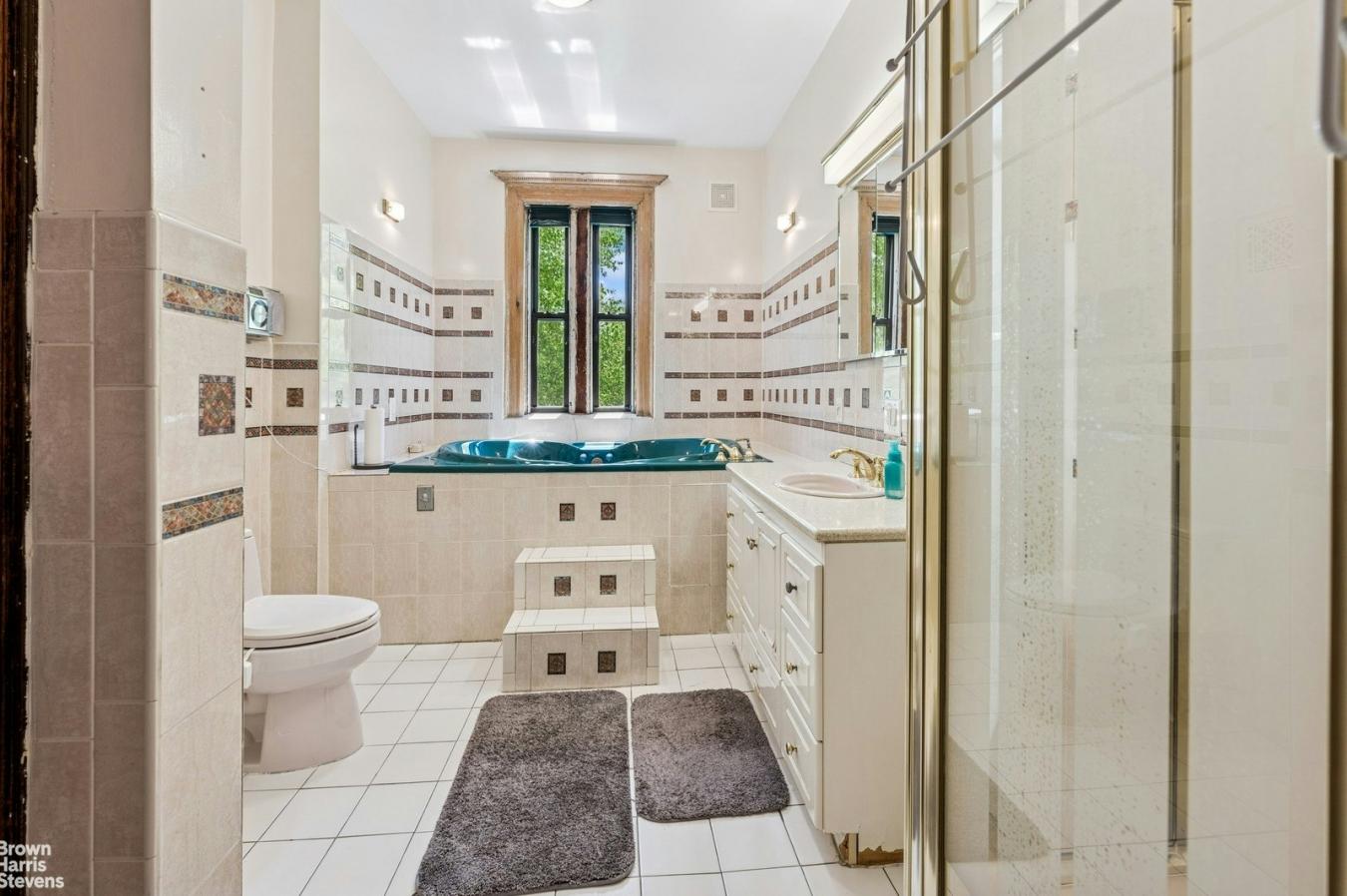 South Harlem, New York, 10026, United States, 5 Bedrooms Bedrooms, ,5 BathroomsBathrooms,Residential,For Sale,1828790