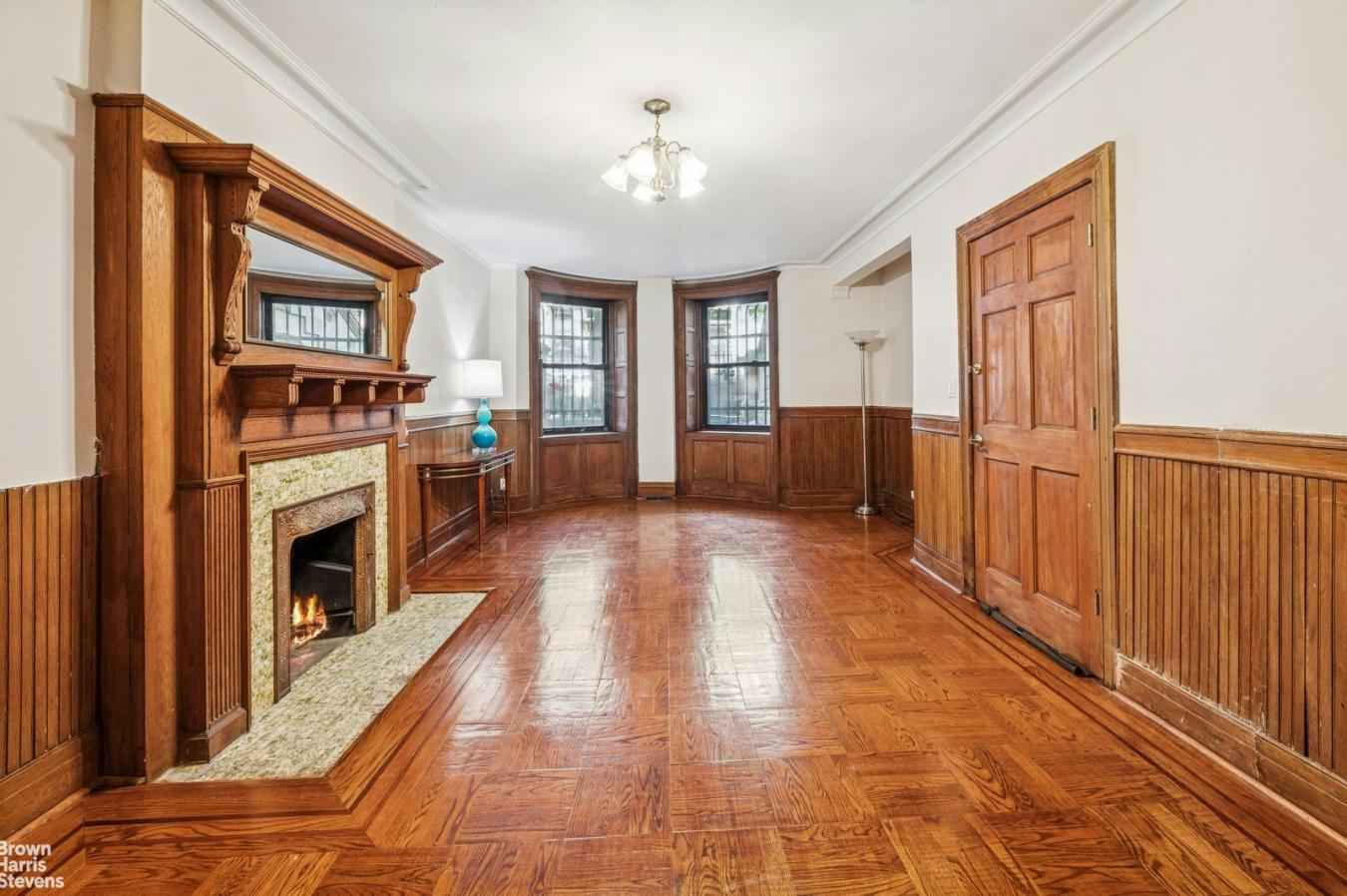 South Harlem, New York, 10026, United States, 5 Bedrooms Bedrooms, ,5 BathroomsBathrooms,Residential,For Sale,1828790