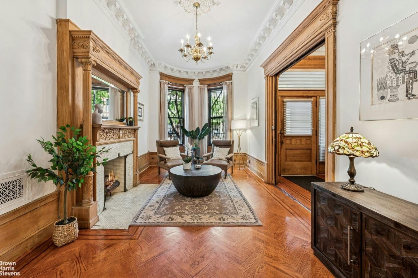 South Harlem, New York, 10026, United States, 5 Bedrooms Bedrooms, ,5 BathroomsBathrooms,Residential,For Sale,1828790