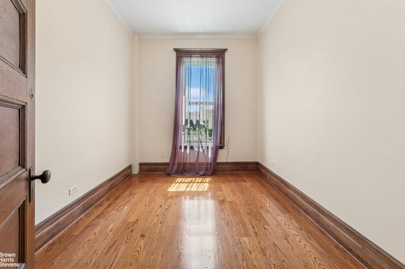 South Harlem, New York, 10026, United States, 5 Bedrooms Bedrooms, ,5 BathroomsBathrooms,Residential,For Sale,1828790
