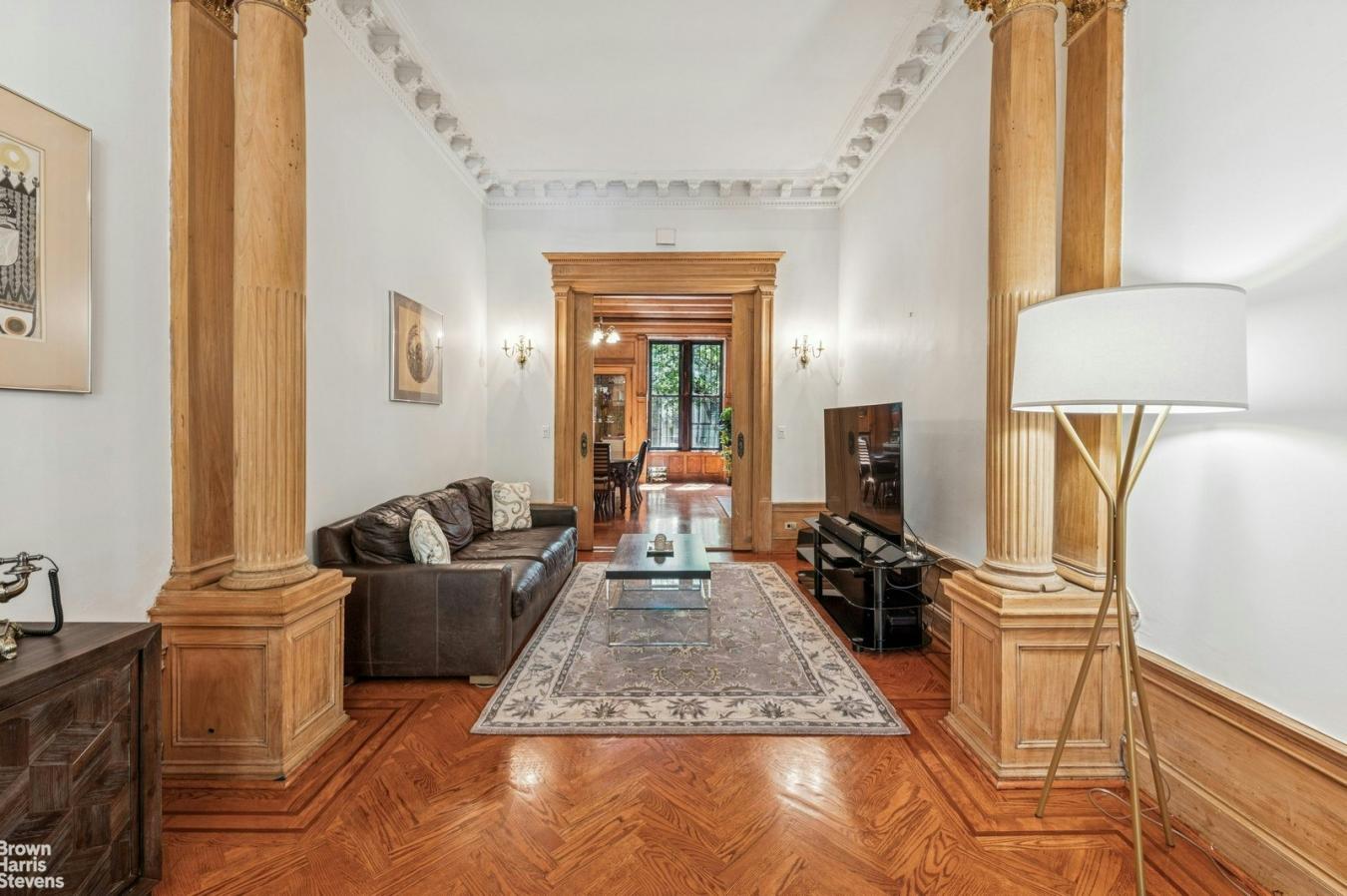 South Harlem, New York, 10026, United States, 5 Bedrooms Bedrooms, ,5 BathroomsBathrooms,Residential,For Sale,1828790