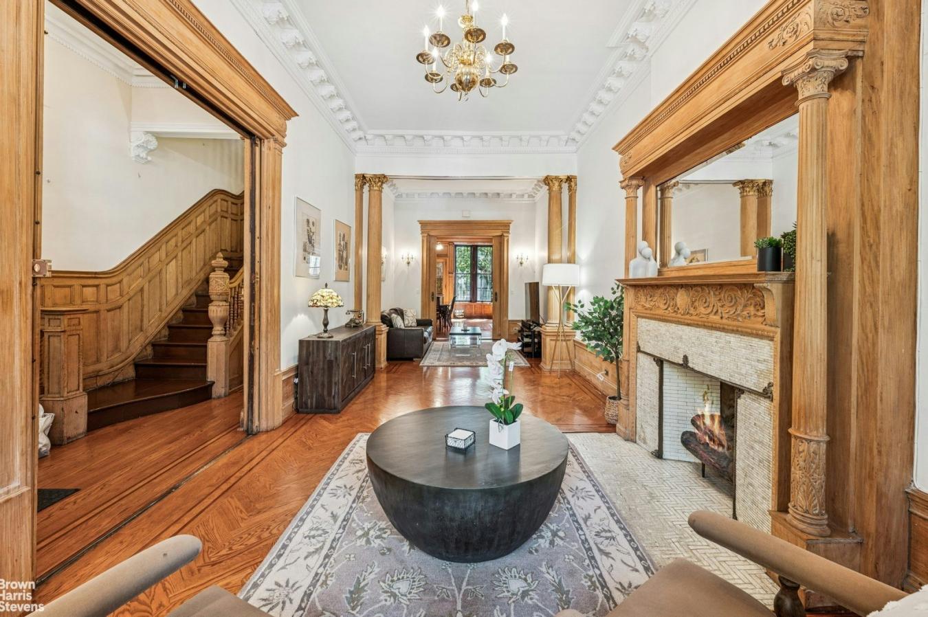 South Harlem, New York, 10026, United States, 5 Bedrooms Bedrooms, ,5 BathroomsBathrooms,Residential,For Sale,1828790