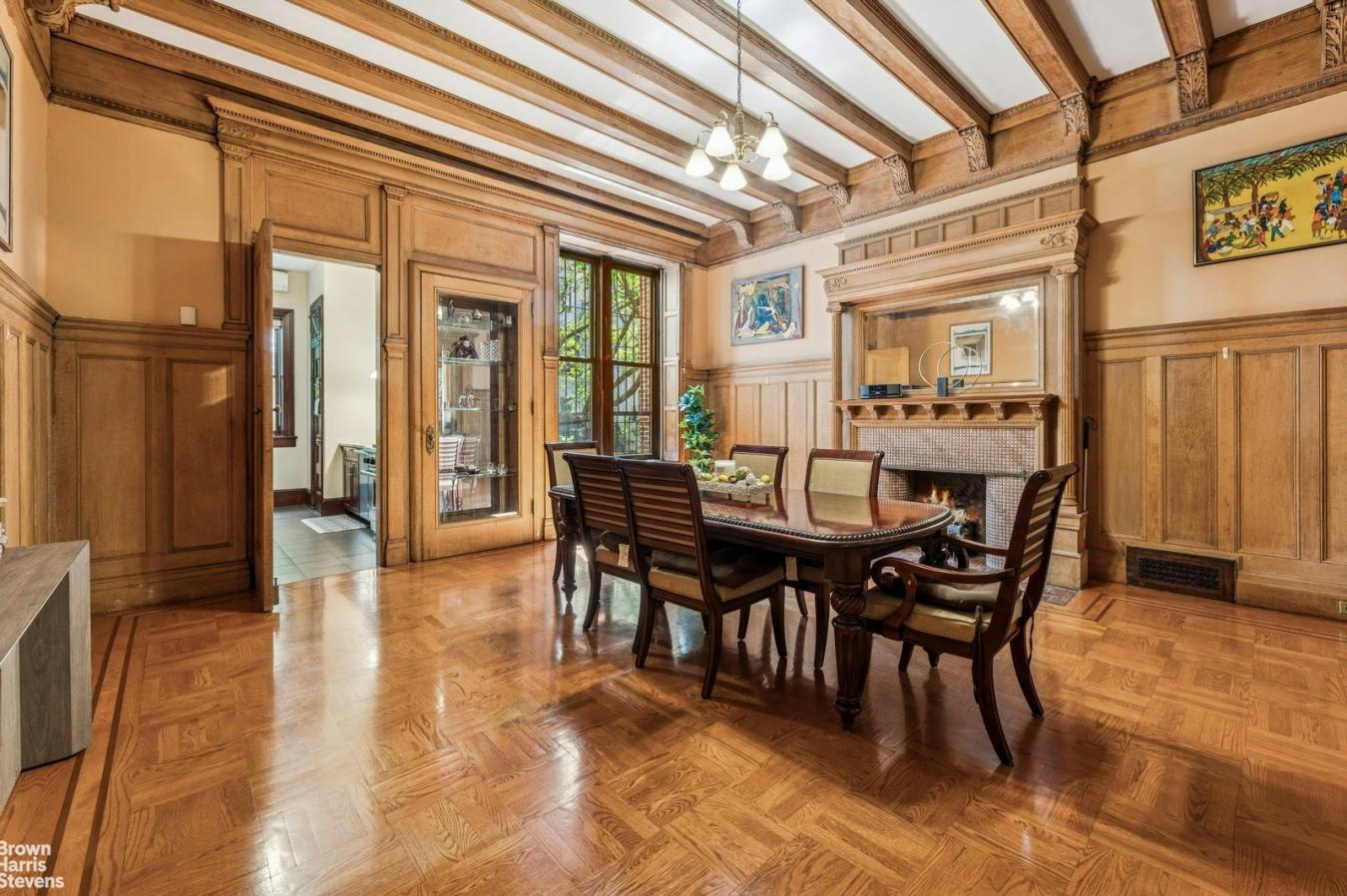 South Harlem, New York, 10026, United States, 5 Bedrooms Bedrooms, ,5 BathroomsBathrooms,Residential,For Sale,1828790