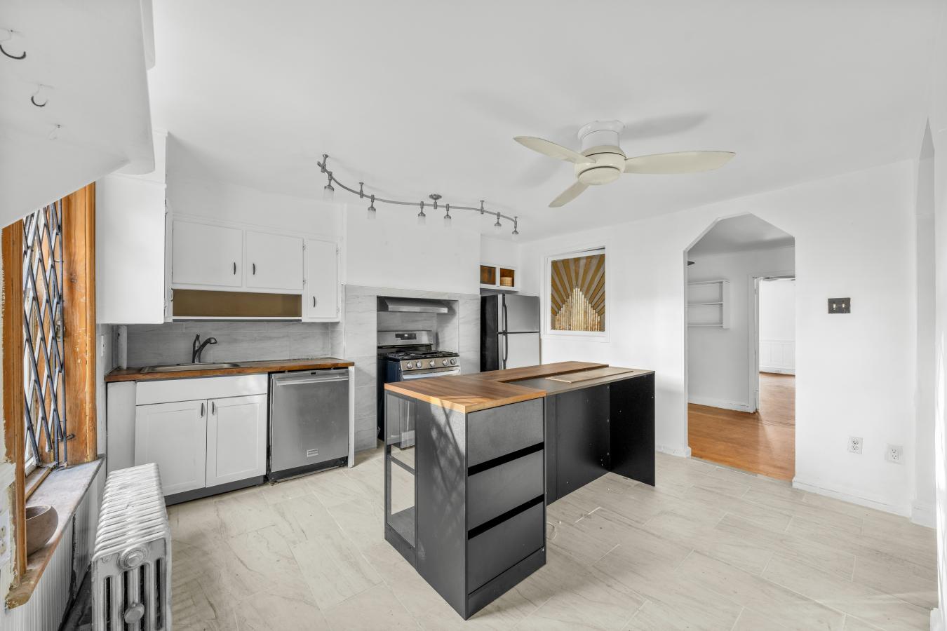 Stuyvesant Heights, New York, 11233, United States, 8 Bedrooms Bedrooms, ,5 BathroomsBathrooms,Residential,For Sale,1828784