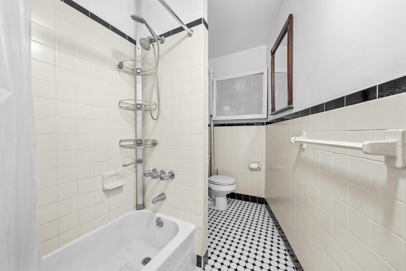 Stuyvesant Heights, New York, 11233, United States, 8 Bedrooms Bedrooms, ,5 BathroomsBathrooms,Residential,For Sale,1828784