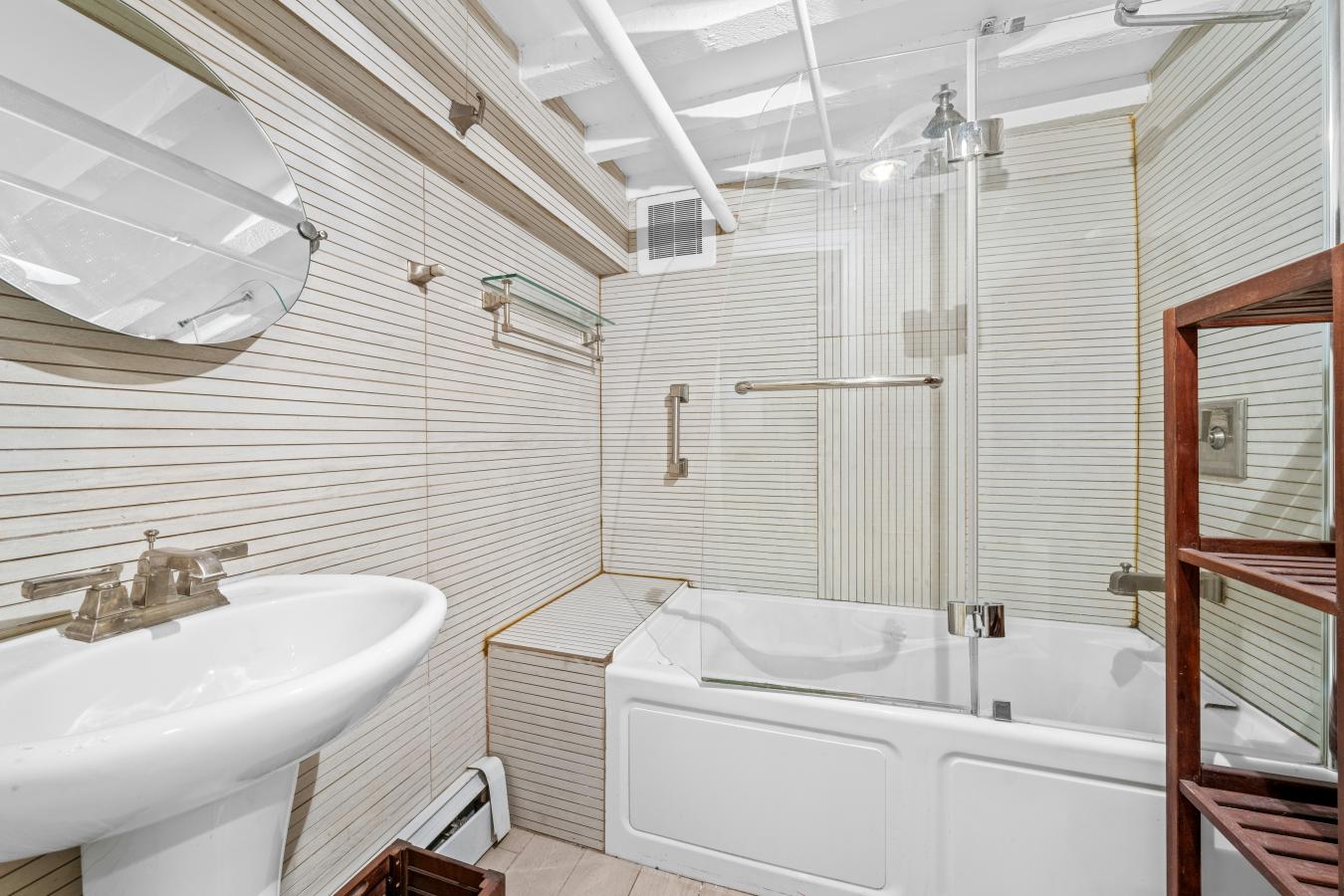 Stuyvesant Heights, New York, 11233, United States, 8 Bedrooms Bedrooms, ,5 BathroomsBathrooms,Residential,For Sale,1828784