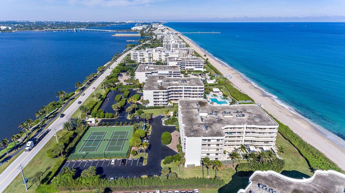 Palm Beach, Florida, 33480, United States, 2 Bedrooms Bedrooms, ,2 BathroomsBathrooms,Residential,For Sale,1828783