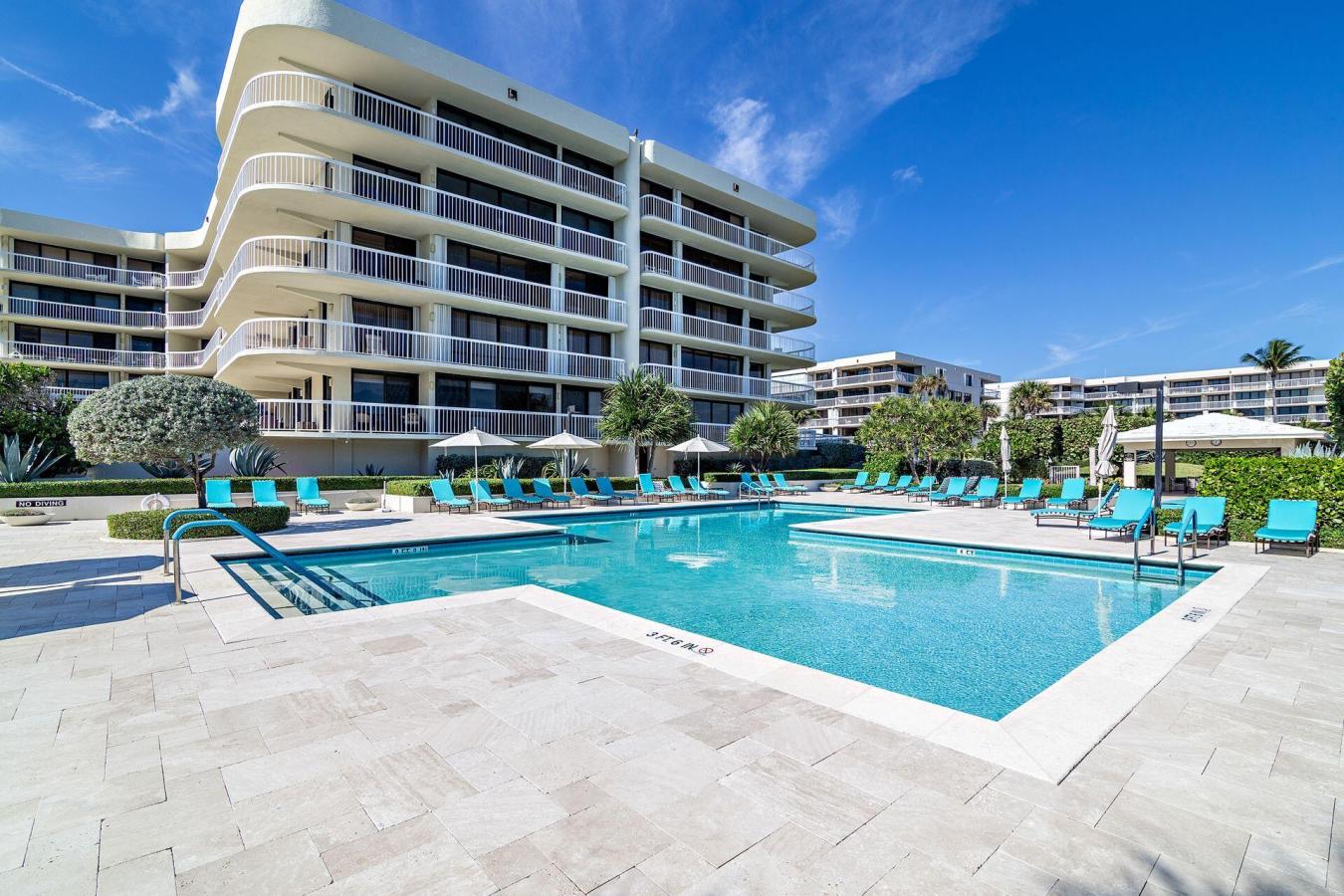 Palm Beach, Florida, 33480, United States, 2 Bedrooms Bedrooms, ,2 BathroomsBathrooms,Residential,For Sale,1828783
