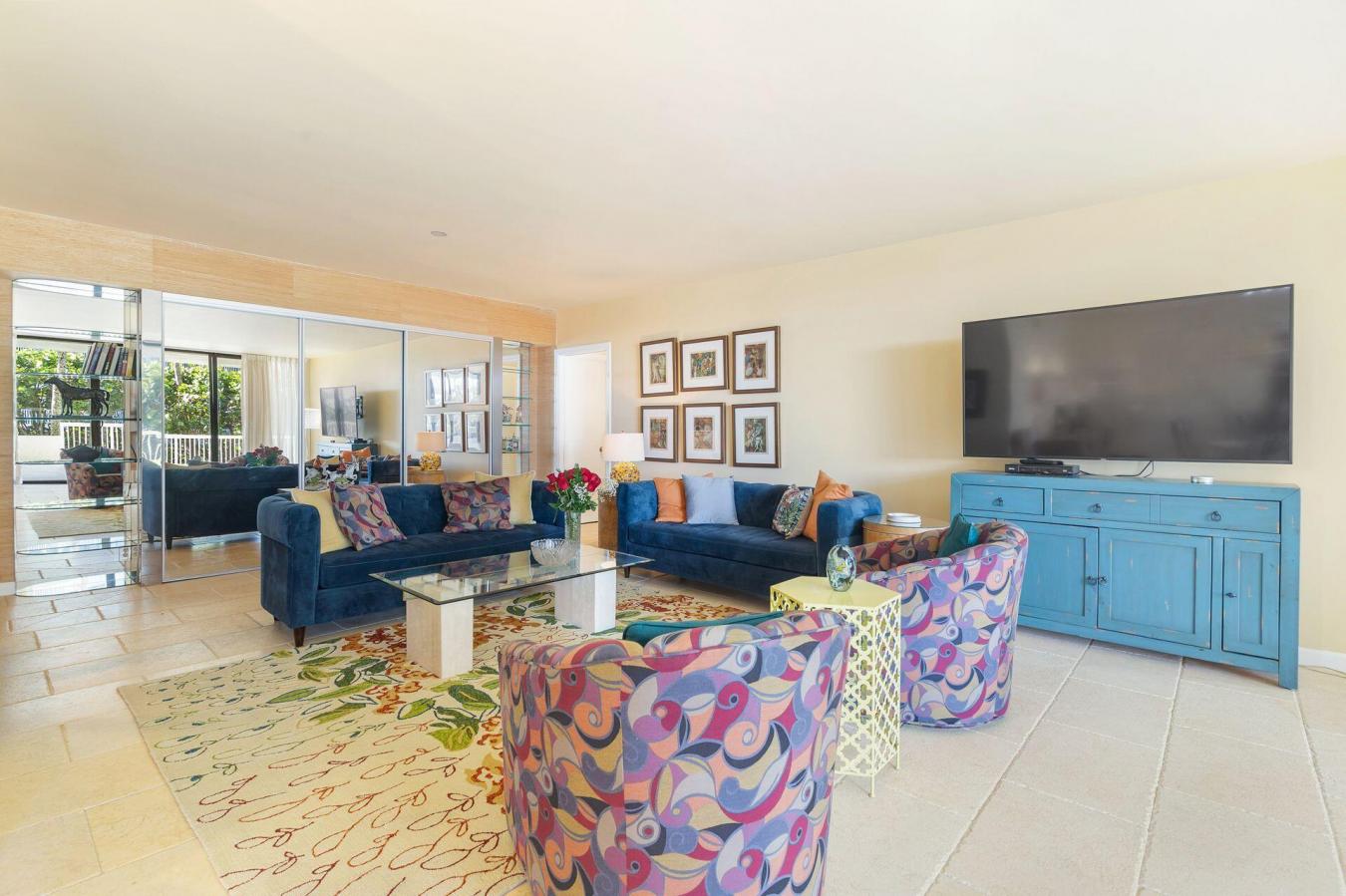 Palm Beach, Florida, 33480, United States, 2 Bedrooms Bedrooms, ,2 BathroomsBathrooms,Residential,For Sale,1828783