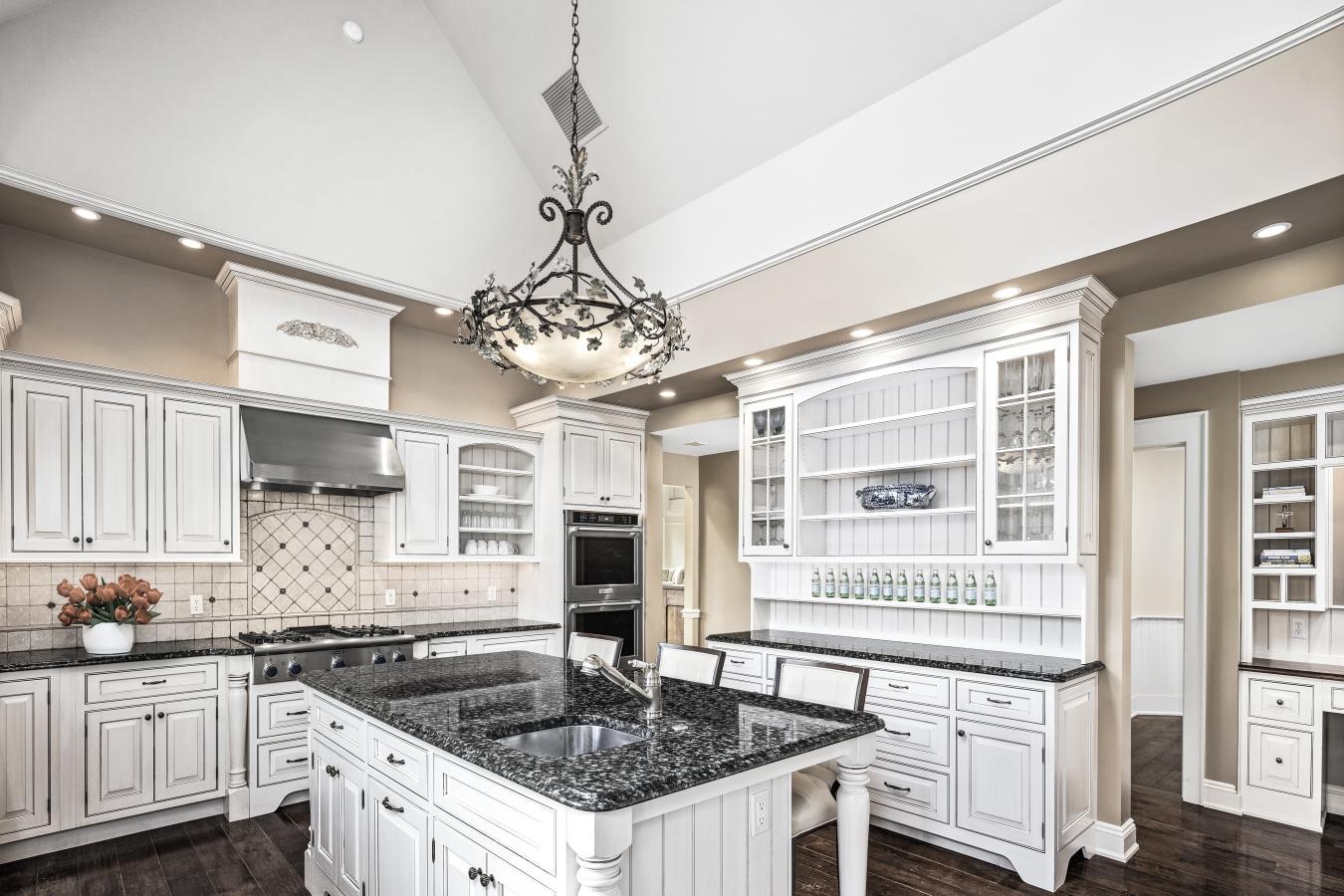 Stowe, Lamoille, 05672, United States, 8 Bedrooms Bedrooms, ,6 BathroomsBathrooms,Residential,For Sale,1824782