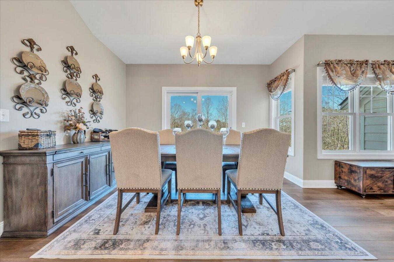 Huddleston, Virginia, 24104, United States, 4 Bedrooms Bedrooms, ,3 BathroomsBathrooms,Residential,For Sale,1831682