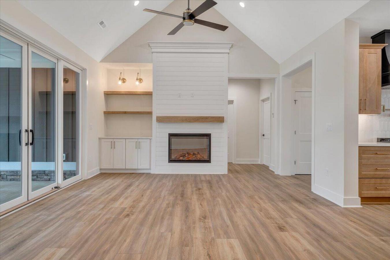 Huddleston, Virginia, 24104, United States, 3 Bedrooms Bedrooms, ,2 BathroomsBathrooms,Residential,For Sale,1831681
