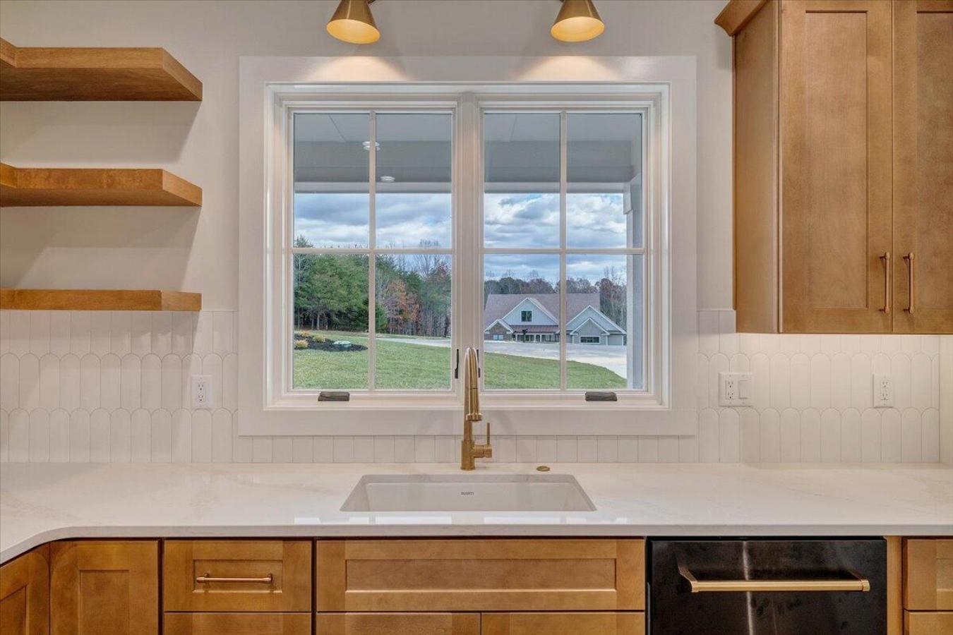 Huddleston, Virginia, 24104, United States, 3 Bedrooms Bedrooms, ,2 BathroomsBathrooms,Residential,For Sale,1831681