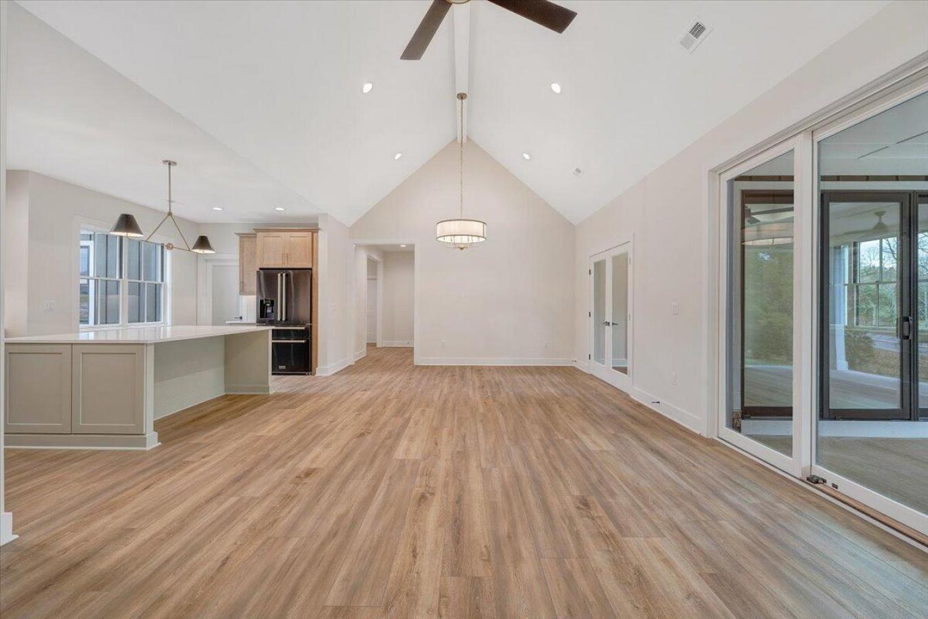 Huddleston, Virginia, 24104, United States, 3 Bedrooms Bedrooms, ,2 BathroomsBathrooms,Residential,For Sale,1831681