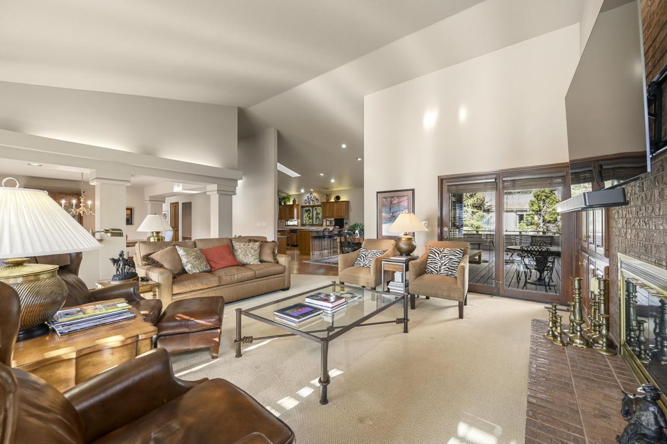 Colorado Springs, Colorado, 80904, United States, 4 Bedrooms Bedrooms, ,3 BathroomsBathrooms,Residential,For Sale,1824781