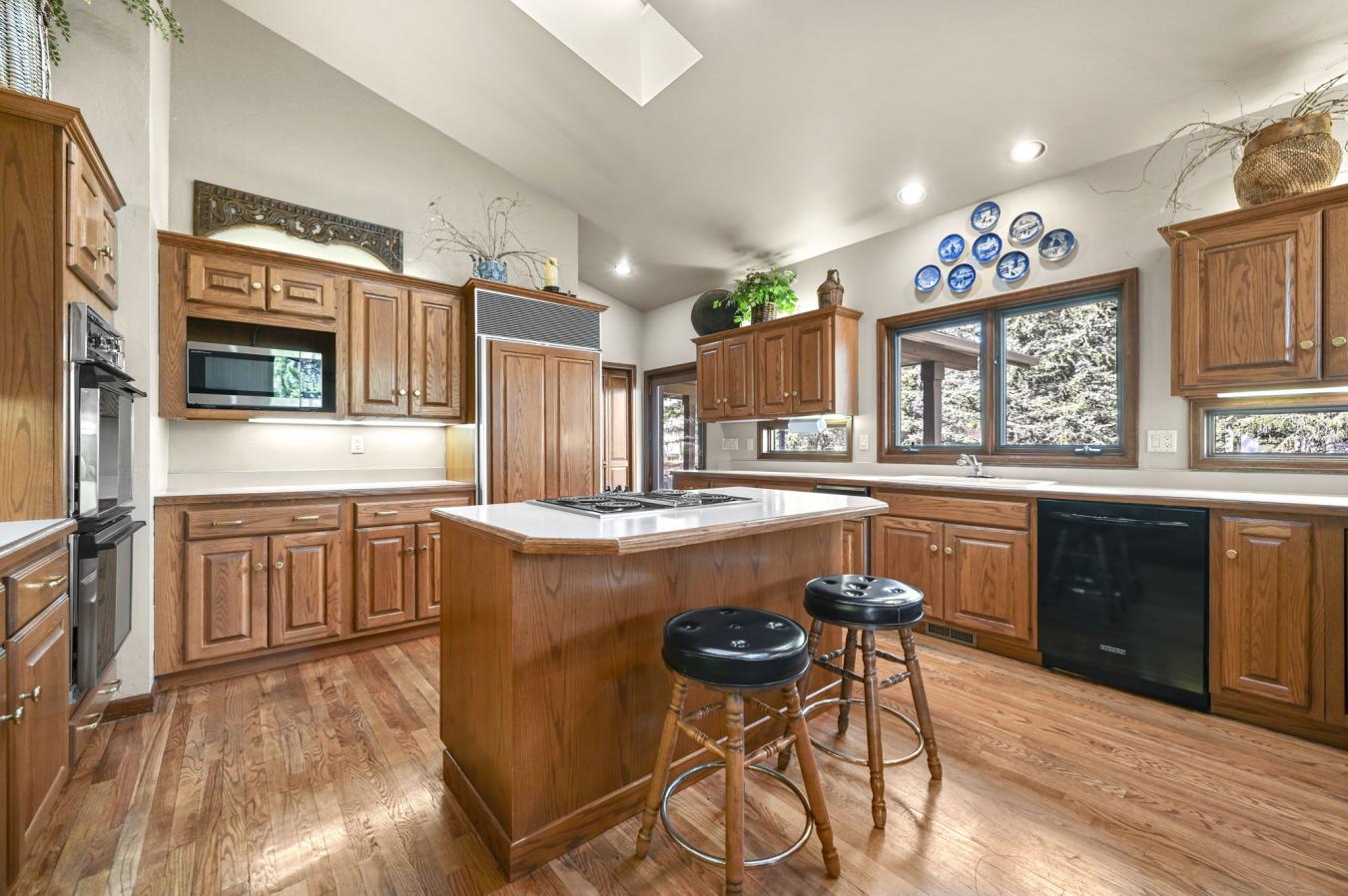 Colorado Springs, Colorado, 80904, United States, 4 Bedrooms Bedrooms, ,3 BathroomsBathrooms,Residential,For Sale,1824781
