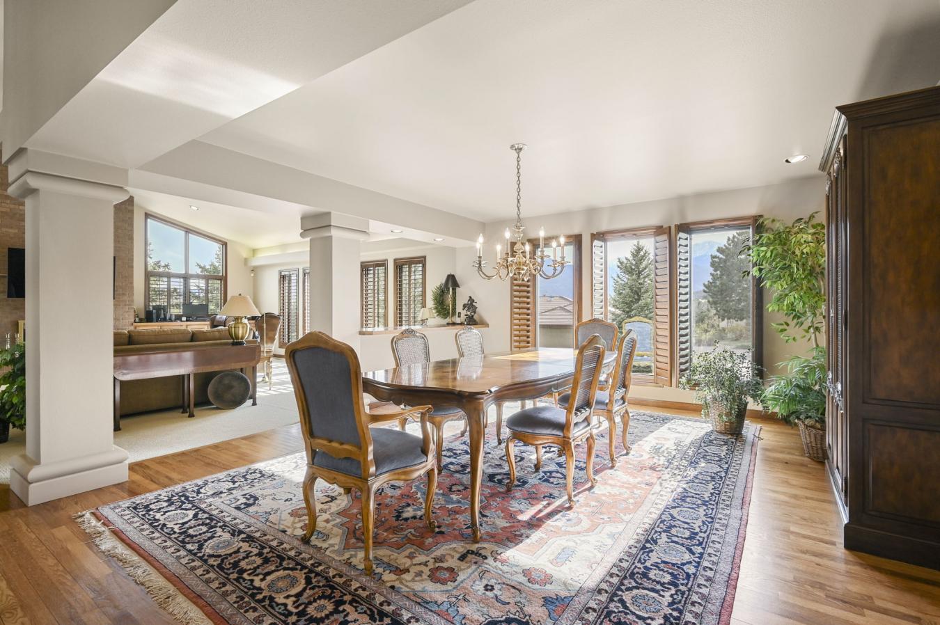 Colorado Springs, Colorado, 80904, United States, 4 Bedrooms Bedrooms, ,3 BathroomsBathrooms,Residential,For Sale,1824781