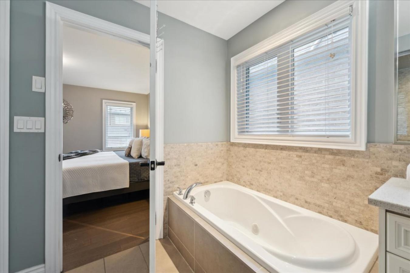 Rockwood, Wellington, N0B 2K0, Canada, 4 Bedrooms Bedrooms, ,2 BathroomsBathrooms,Residential,For Sale,1831678