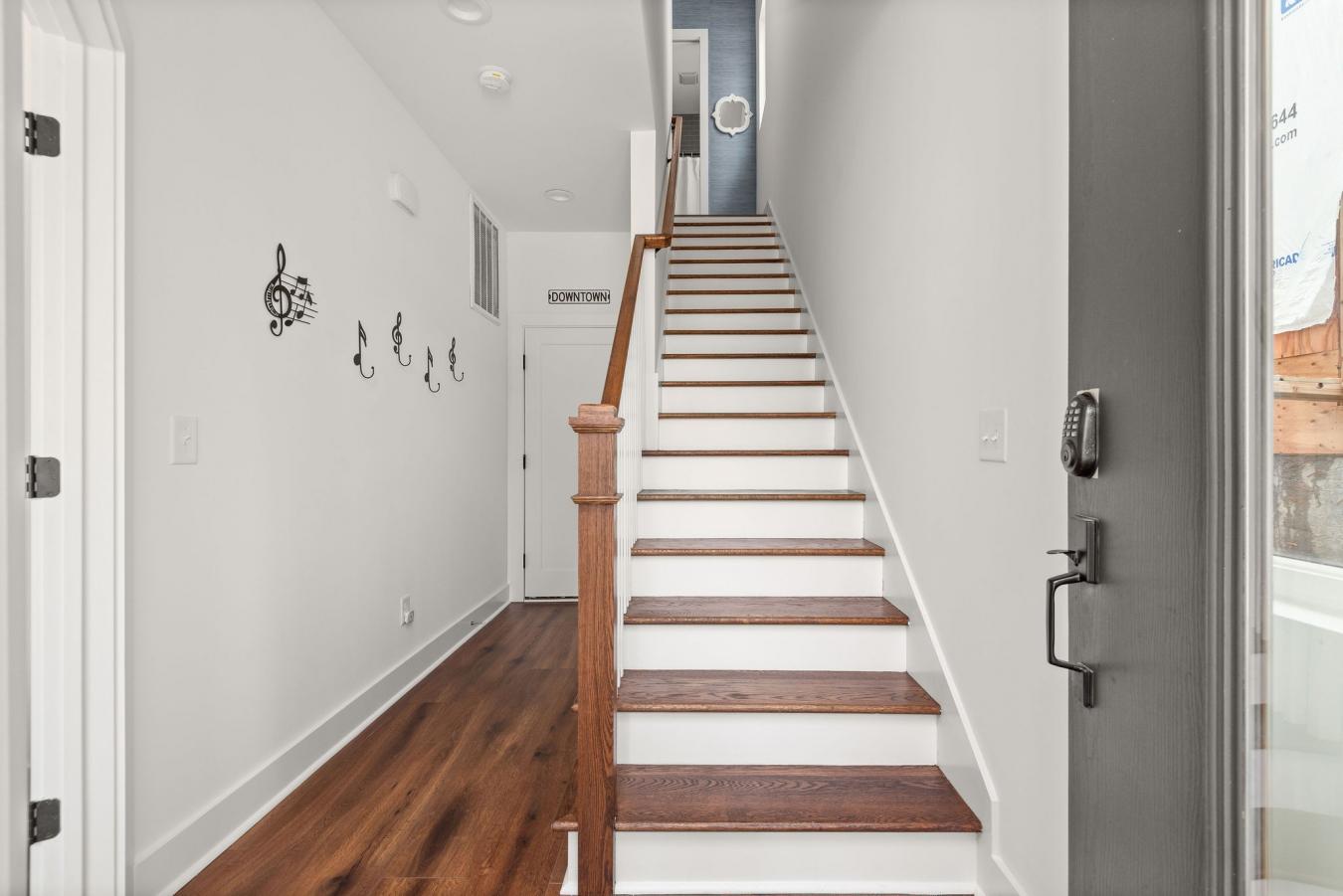 Nashville, Tennessee, 37208, United States, 4 Bedrooms Bedrooms, ,4 BathroomsBathrooms,Residential,For Sale,1831676