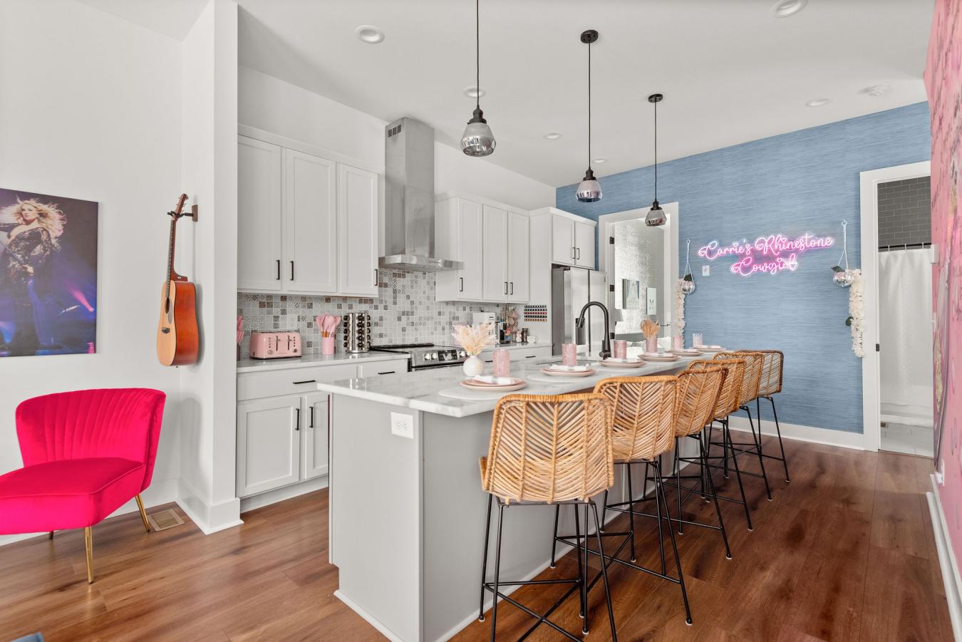 Nashville, Tennessee, 37208, United States, 4 Bedrooms Bedrooms, ,4 BathroomsBathrooms,Residential,For Sale,1831676