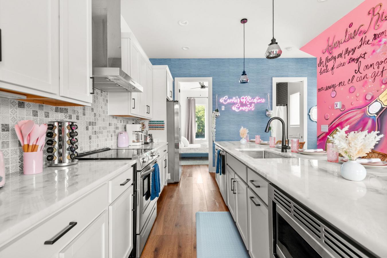 Nashville, Tennessee, 37208, United States, 4 Bedrooms Bedrooms, ,4 BathroomsBathrooms,Residential,For Sale,1831676