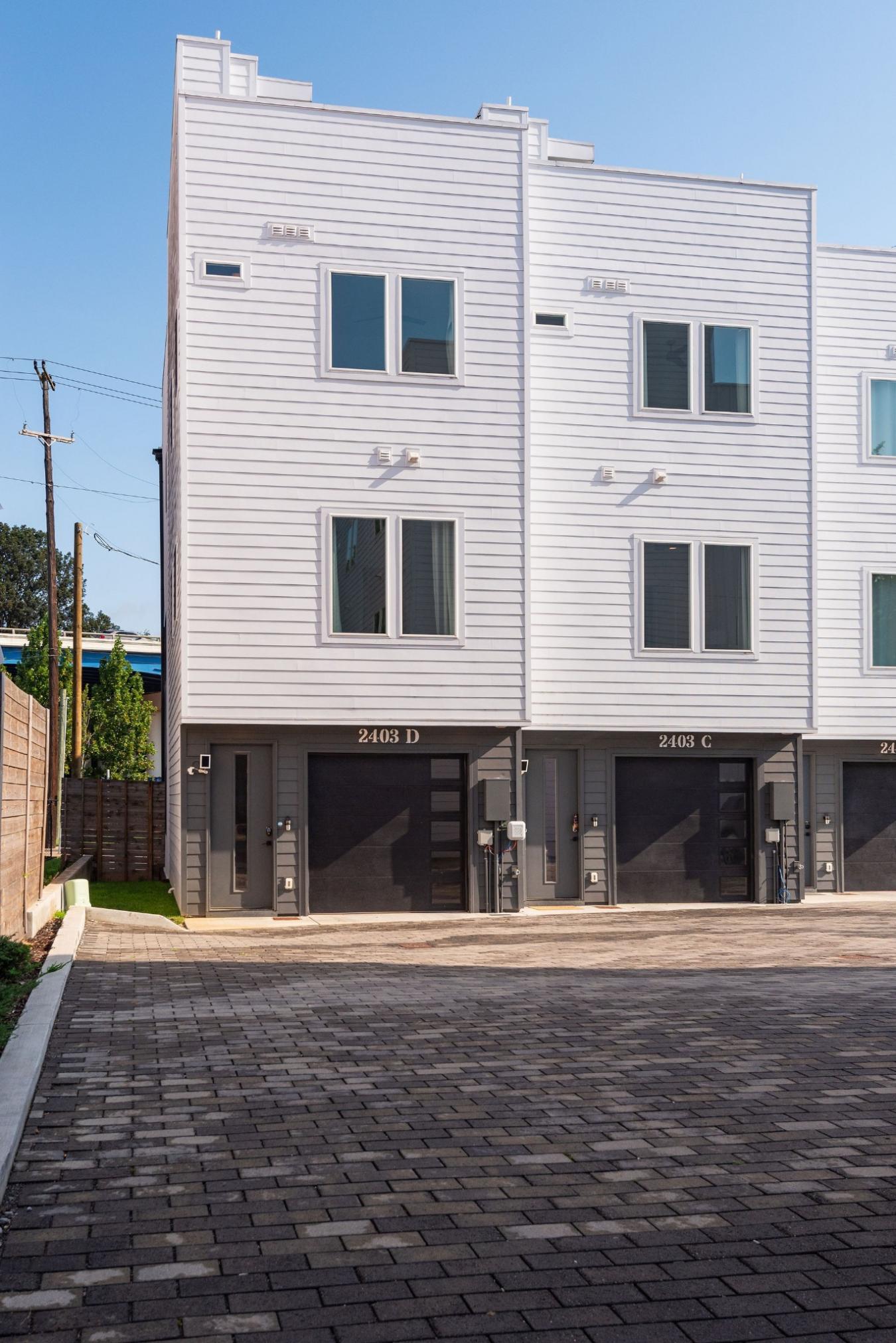 Nashville, Tennessee, 37208, United States, 4 Bedrooms Bedrooms, ,4 BathroomsBathrooms,Residential,For Sale,1831676