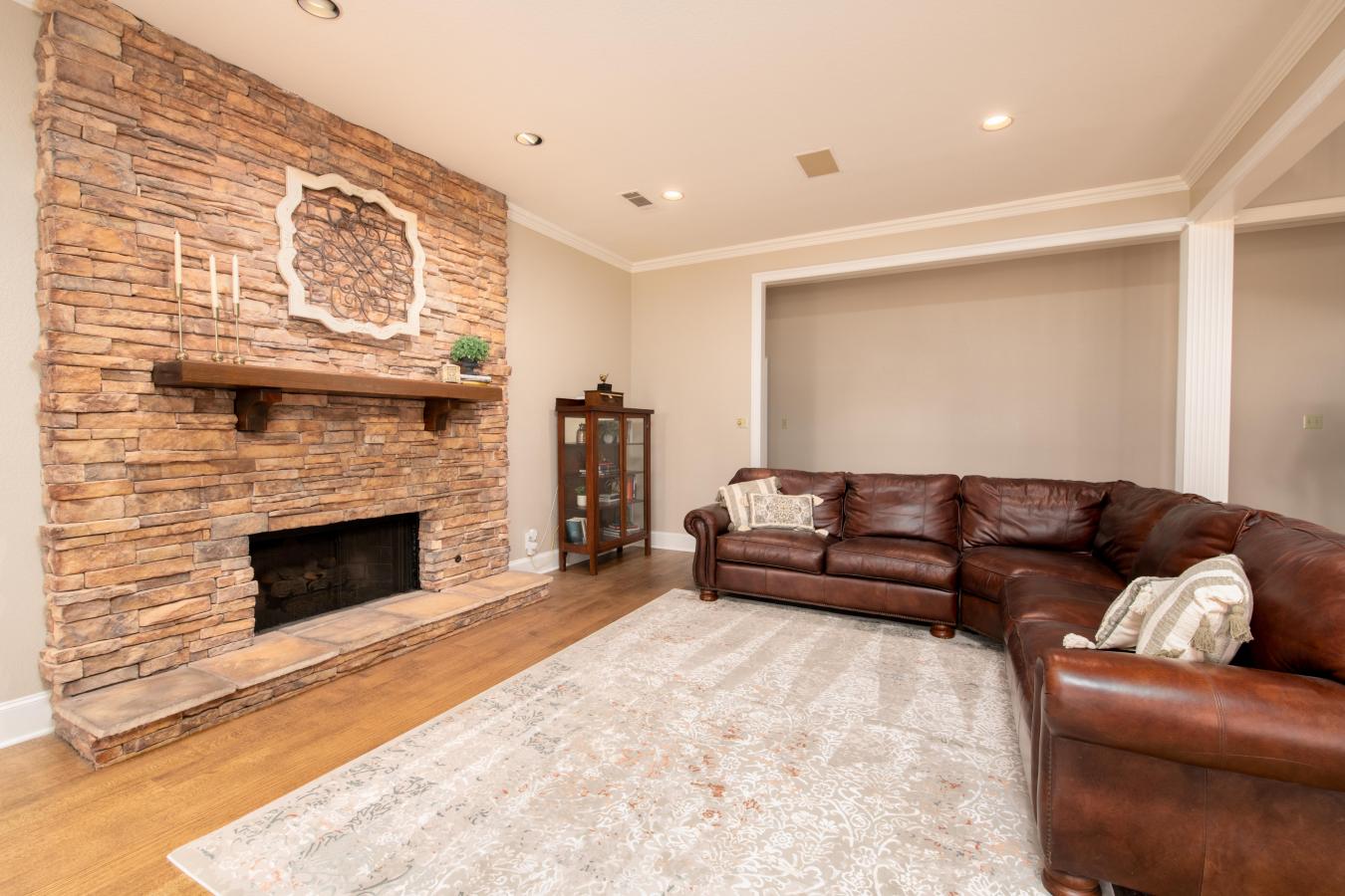 Southlake, Texas, 76092, United States, 5 Bedrooms Bedrooms, ,5 BathroomsBathrooms,Residential,For Sale,1824780