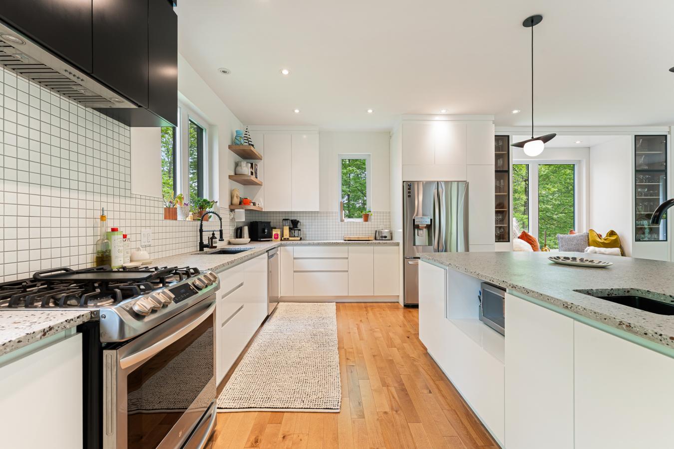 Lac Brome, QC, J0E 1V0, Canada, 3 Bedrooms Bedrooms, ,2 BathroomsBathrooms,Residential,For Sale,1832145