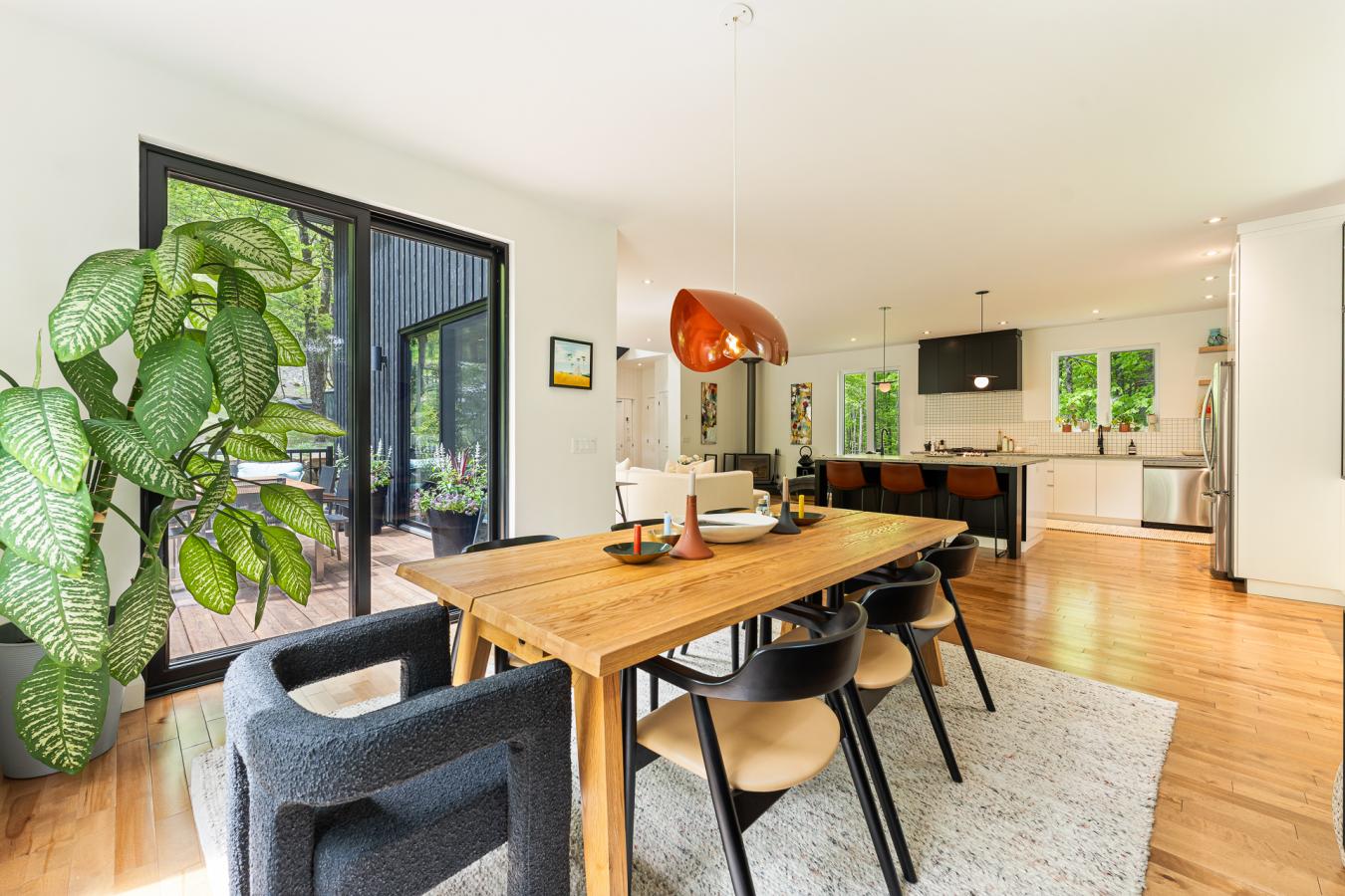 Lac Brome, QC, J0E 1V0, Canada, 3 Bedrooms Bedrooms, ,2 BathroomsBathrooms,Residential,For Sale,1832145