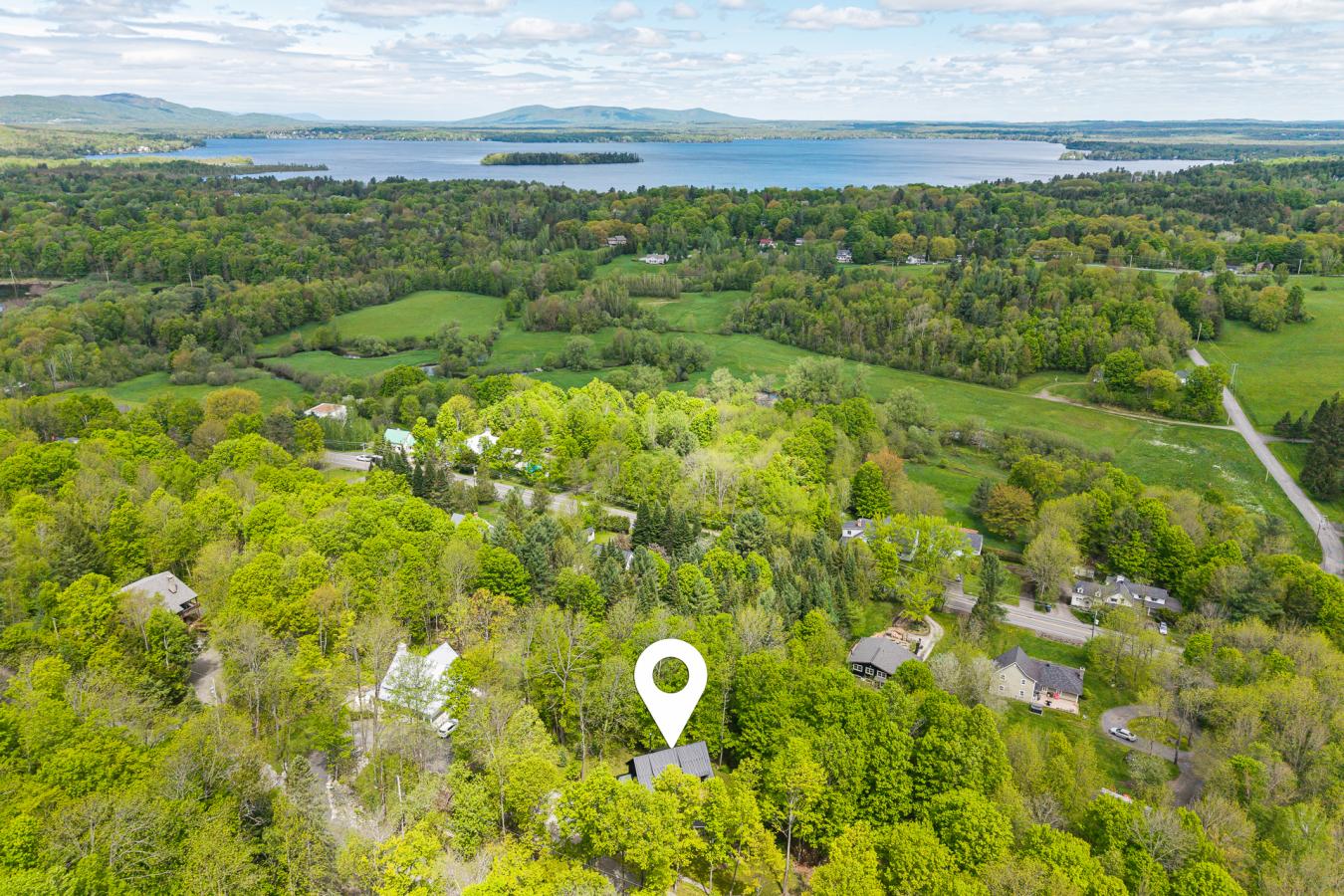 Lac Brome, QC, J0E 1V0, Canada, 3 Bedrooms Bedrooms, ,2 BathroomsBathrooms,Residential,For Sale,1832145