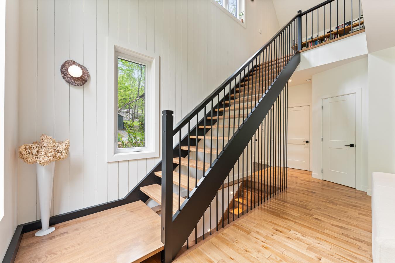 Lac Brome, QC, J0E 1V0, Canada, 3 Bedrooms Bedrooms, ,2 BathroomsBathrooms,Residential,For Sale,1832145