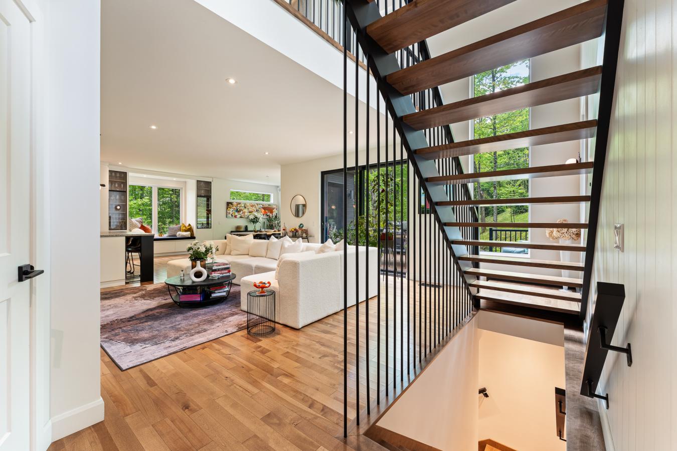 Lac Brome, QC, J0E 1V0, Canada, 3 Bedrooms Bedrooms, ,2 BathroomsBathrooms,Residential,For Sale,1832145