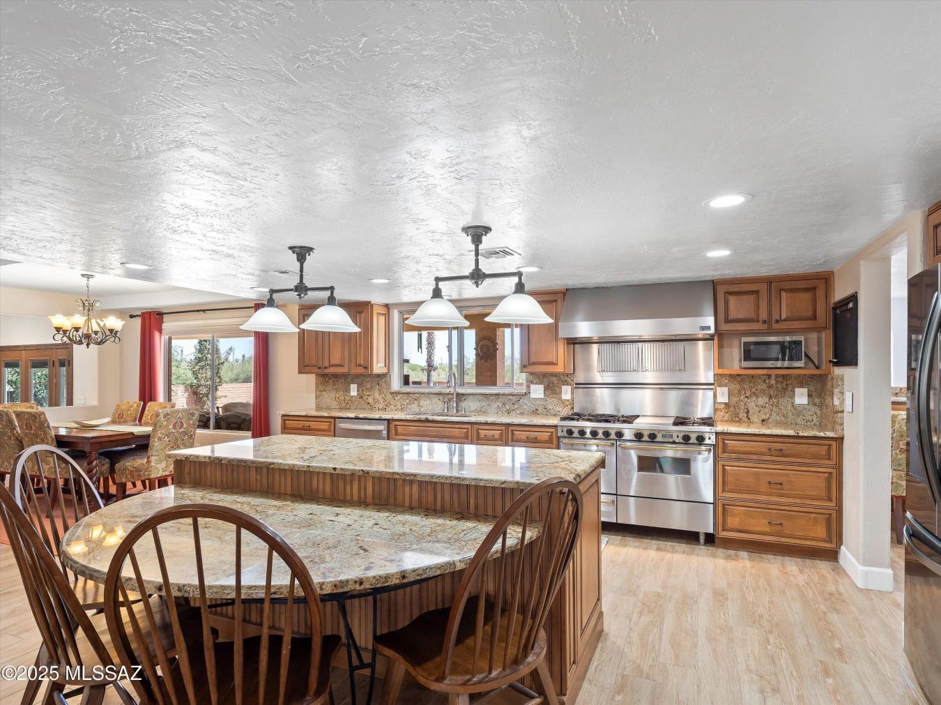 Tucson, Arizona, 85704, United States, 4 Bedrooms Bedrooms, ,3 BathroomsBathrooms,Residential,For Sale,1834229