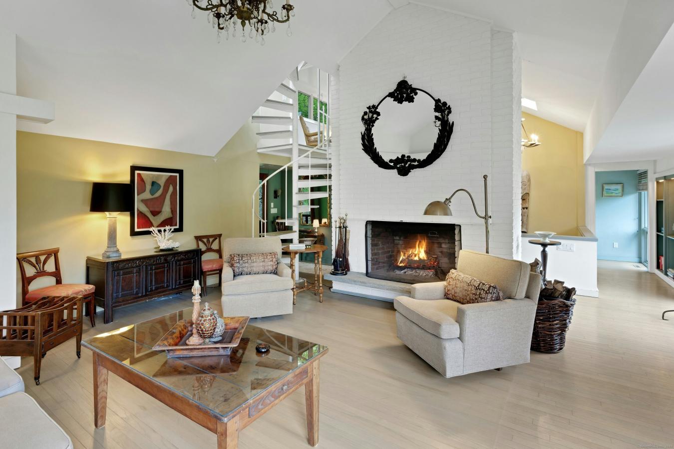 Redding, Connecticut, 06896, United States, 5 Bedrooms Bedrooms, ,4 BathroomsBathrooms,Residential,For Sale,1828773