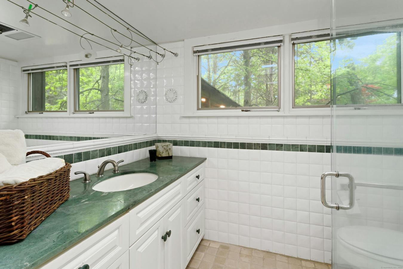 Redding, Connecticut, 06896, United States, 5 Bedrooms Bedrooms, ,4 BathroomsBathrooms,Residential,For Sale,1828773
