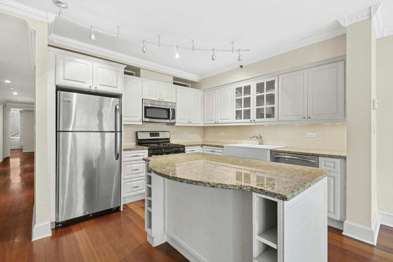 Harlem, New York, 10026, United States, 3 Bedrooms Bedrooms, ,2 BathroomsBathrooms,Residential,For Sale,1828771